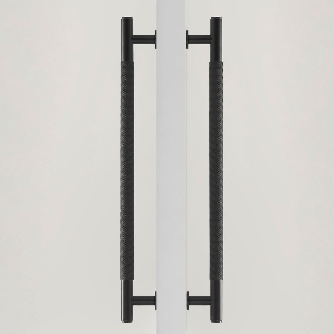 Pullbar P2-3065Z | Lättrat | Svart (SET) - Dooroom