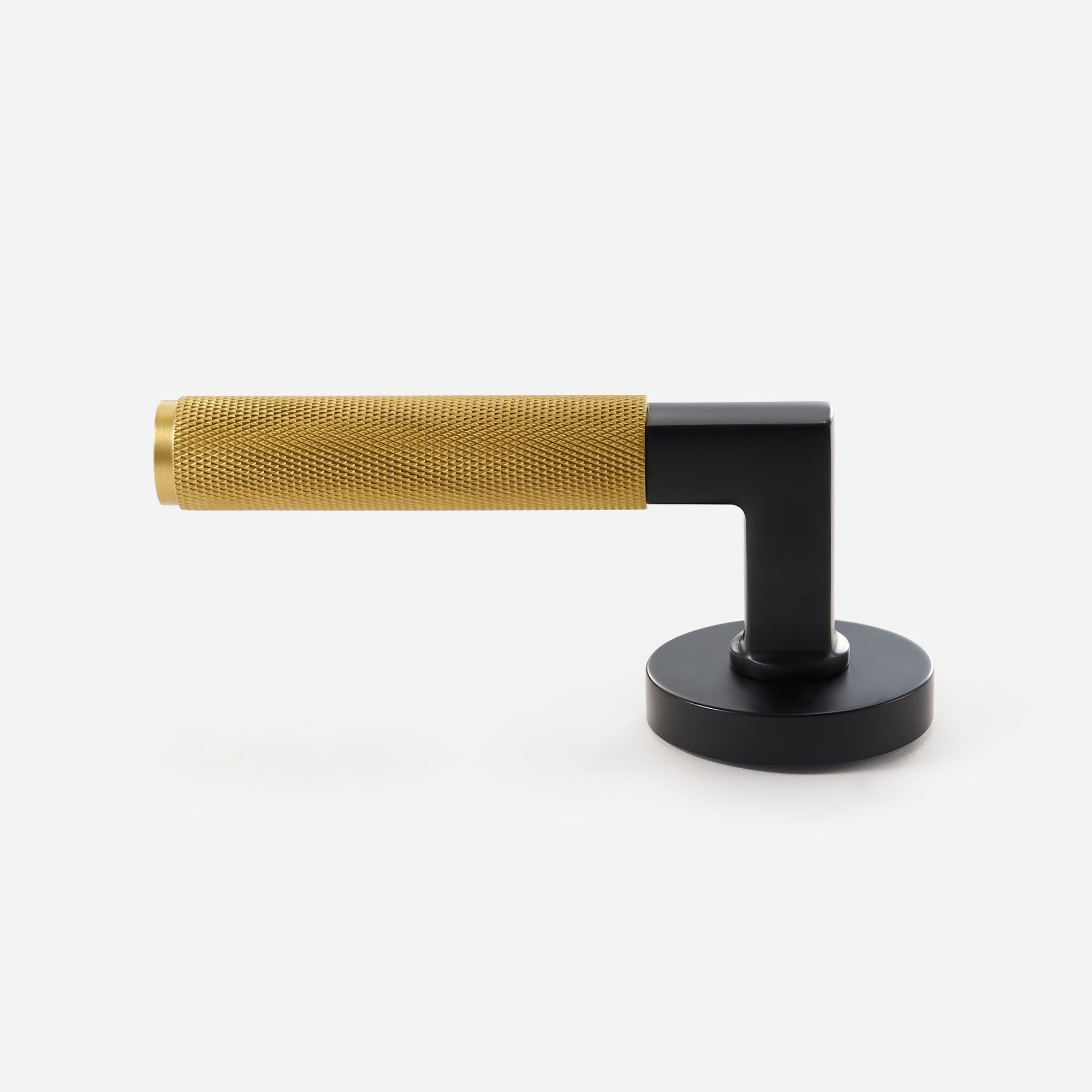Door handle 308A-243 | Knurled | Black + Brass
