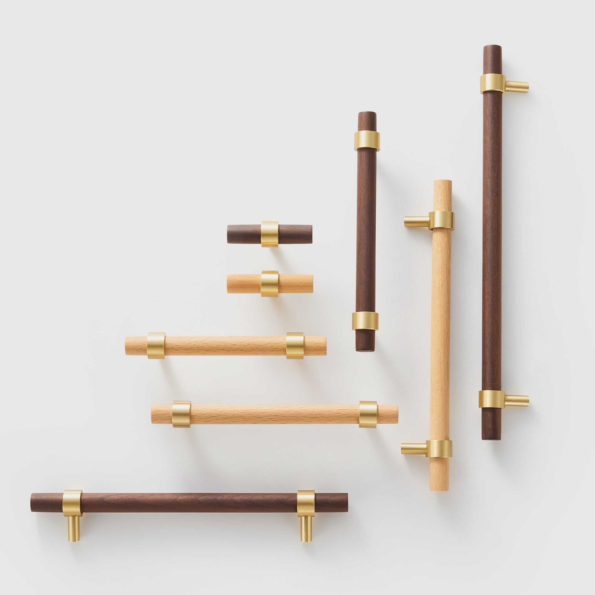 Griff CH025W | Walnuss + Messing