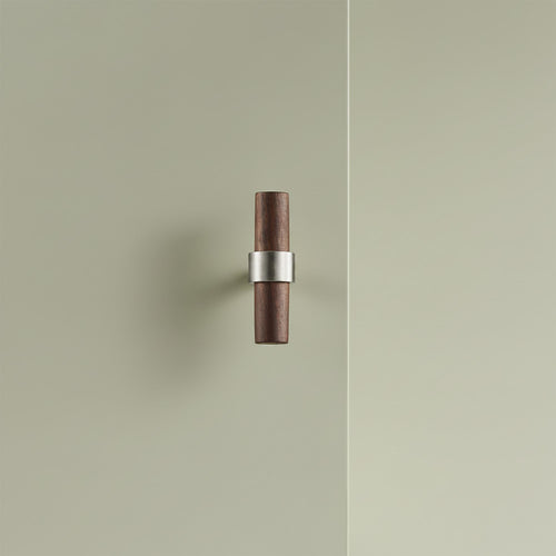 T-Bar CH025W | Valnöt + Nickel