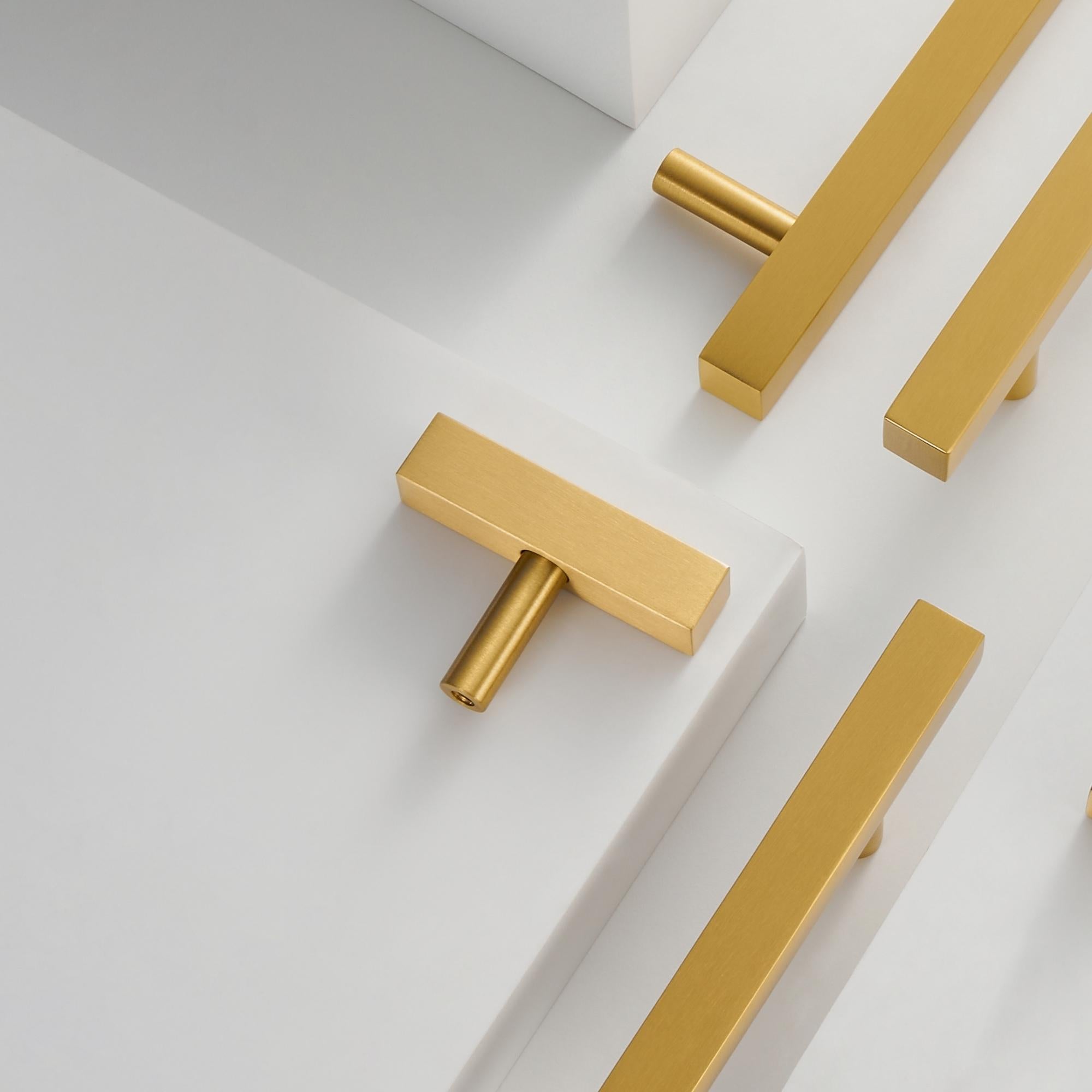T-bar CH012 | Square | Brass